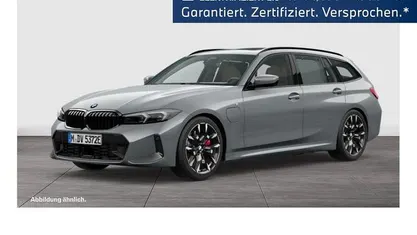 Gebraucht BMW 330e M Sport 292 PS (214 kW) 2025 Grau Kombi