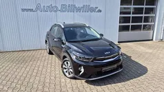 Auroraschwarz metallic Gebraucht 2024 Kia Stonic Vision SUV | 20.900 € (Fairer Preis)