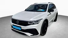 Oryxweiß perlmutteffekt Gebraucht 2024 VW Tiguan Allspace R-line SUV | 42.890 € (Fairer Preis)