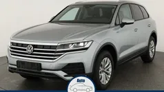 Oyster silver metallic Neu 2025 VW Touareg SUV | 57.995 € (Superpreis)