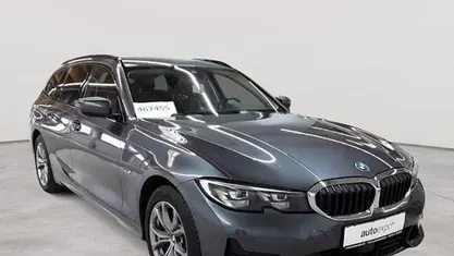 Gebraucht BMW 320e Sport Line 163 PS (119 kW) 2022 Mineralgrau metallic Kombi