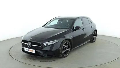 Gebraucht Mercedes A180 AMG line 136 PS (100 kW) 2020 Schwarz Limousine