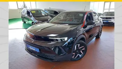 Gebraucht Opel Mokka GS Line 131 PS (96 kW) 2023 Lackierung schwarz perla nera/ SUV