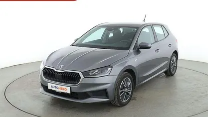 Grau Gebraucht 2022 Skoda Fabia Tour Limousine | 15.820 € (Fairer Preis)