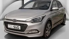Sleek silver Gebraucht 2018 Hyundai i20 Turbo Limousine | 12.555 € (Fairer Preis)