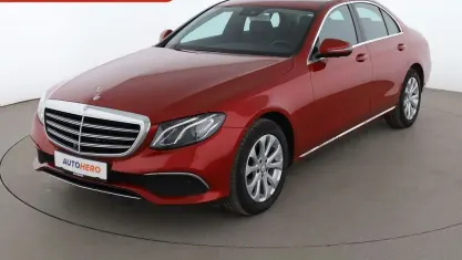 Gebraucht Mercedes E200 Exclusive 184 PS (135 kW) 2016 Rot Limousine