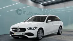 Weiß Gebraucht 2024 Mercedes 180 Limousine | 36.102 € (Fairer Preis)