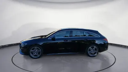 Gebraucht Mercedes CLA220 190 PS (139 kW) 2022 Schwarz Coupé