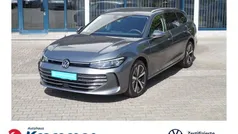 Grau Gebraucht 2024 VW Passat Business Kombi | 35.880 € (Fairer Preis)