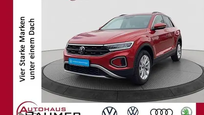 Gebraucht VW T-Roc Life 150 PS (110 kW) 2025 Rot SUV