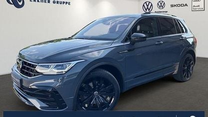 Gebraucht VW Tiguan R-line 320 PS (235 kW) 2023 Delfingrau metallic SUV