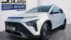 Atlas white / sol Gebraucht 2024 Hyundai Bayon Trend SUV | 20.480 € (Fairer Preis)