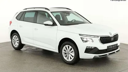 Moon weiß perleffekt Neu 2025 Skoda Kamiq Selection SUV | 26.045 € (Guter Preis)