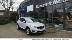 Silber metallic Gebraucht 2020 Volvo XC40 Momentum SUV | 27.950 € (Fairer Preis)