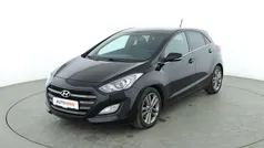 Gebraucht 2016 Hyundai i30 Passion Limousine | 11.460 € (Fairer Preis)