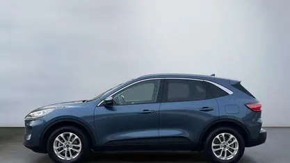 Usado Ford Kuga Titanium X 120 CV (88 kW) 2023 Azul SUV