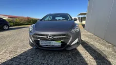 Grau Gebraucht 2016 Hyundai i30 Trend Kombi | 12.990 € (Etwas zu teuer)