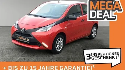 Vulcanorot Gebraucht 2017 Toyota Aygo Business Edition Kleinwagen | 7.980 € (Fairer Preis)