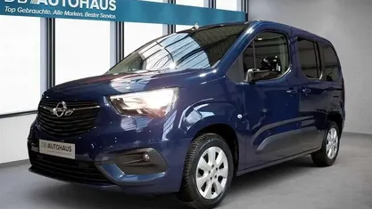 Blau Gebraucht 2022 Opel Combo Life Elegance Van / Kleinbus | 17.320 € (Guter Preis)