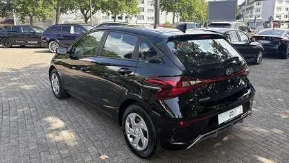 Gebraucht 2025 Hyundai i20 Select Kleinwagen | 17.740 € (Guter Preis)
