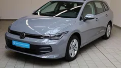 Gebraucht 2024 VW Golf VIII Life Kombi | 24.440 € (Fairer Preis)