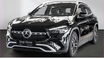 Gebraucht Mercedes GLA200 163 PS (119 kW) 2025 Schwarz SUV