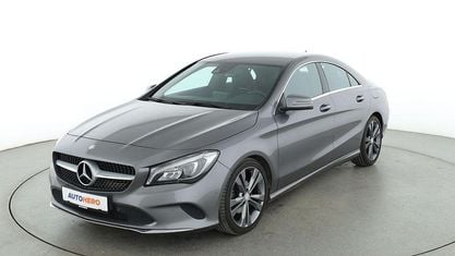 Gebraucht Mercedes CLA180 Urban 122 PS (89 kW) 2017 Grau Limousine