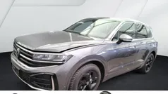 Grau Gebraucht 2024 VW Touareg R-line SUV | 59.990 € (Fairer Preis)