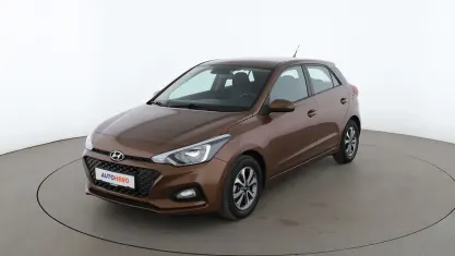 Gebraucht Hyundai i20 Select 84 PS (61 kW) 2019 Braun Kleinwagen