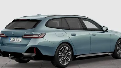 Gebraucht BMW 550e M Sport 489 PS (359 kW) 2025 Kombi