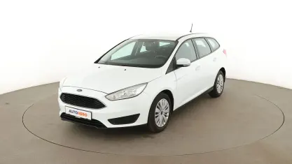 Gebraucht Ford Focus Trend 101 PS (74 kW) 2018 Weiß Kombi