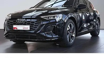 Mythosschwarz metallic Gebraucht 2023 Audi Q8 e-tron S-Line SUV | 53.990 € (Fairer Preis)