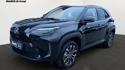Neu Toyota Yaris Cross 131 PS (96 kW) 2025 Mysticschwarz SUV