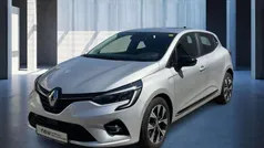 Silber Gebraucht 2023 Renault Clio V Evolution Limousine | 17.290 € (Fairer Preis)