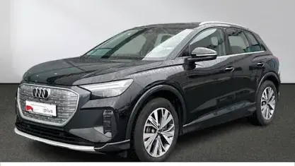 Second-hand Audi Q4 e-tron Comfort 219 kW (299 CP) 2023 Negru SUV