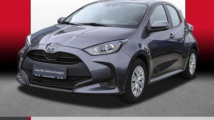 Gebraucht Toyota Yaris Hybrid Business Edition 116 PS (85 kW) 2023 Marlingrau metallic Limousine