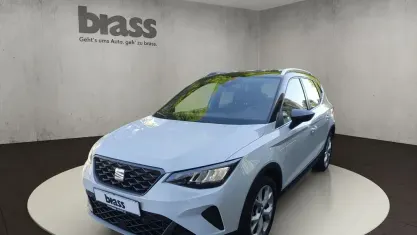 Gebraucht Seat Arona FR 116 PS (85 kW) 2024 Nevada weiß metallic / midnight schwarz metallic SUV
