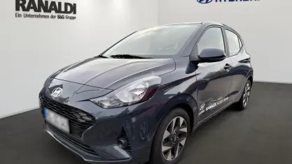 Gebraucht Hyundai i10 Trend 79 PS (58 kW) 2025 Grau Kleinwagen