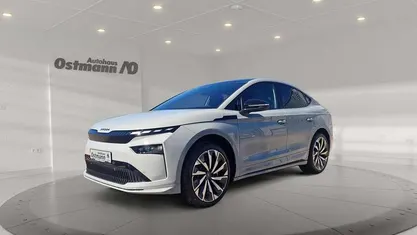 Grau Gebraucht 2025 Skoda Enyaq iV SportLine SUV | 49.990 € (Guter Preis)