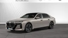 Gebraucht 2024 BMW 750e M Sport Limousine | 108.868 €