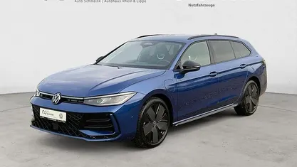 Gebraucht VW Passat R-line 177 PS (130 kW) 2025 Limousine