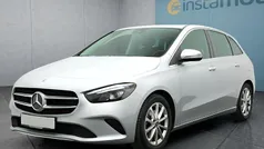 Silber Gebraucht 2019 Mercedes B220 Van / Kleinbus | 23.349 € (Fairer Preis)