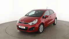 Rot Gebraucht 2015 Kia Rio FIFA World Cup Edition Limousine | 8.590 € (Fairer Preis)