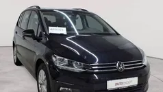 Deep black perleffekt Gebraucht 2022 VW Touran Comfortline Van / Kleinbus | 28.790 € (Fairer Preis)
