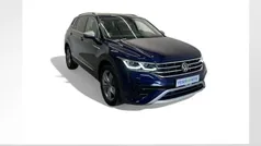 Atlantic blue metallic Gebraucht 2024 VW Tiguan Allspace Elegance SUV | 43.990 € (Fairer Preis)