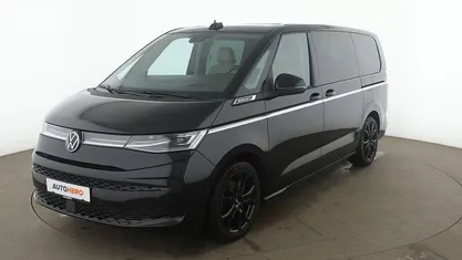 Schwarz Gebraucht 2024 VW Multivan Style Van | 49.590 € (Fairer Preis)