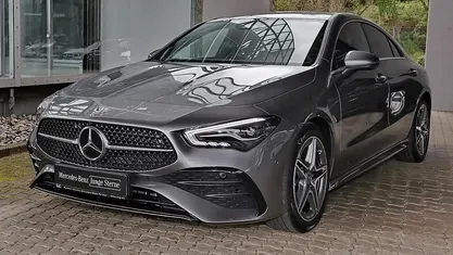 Gebraucht Mercedes CLA200 AMG 163 PS (119 kW) 2025 Metalliclack mountaingrau Coupé