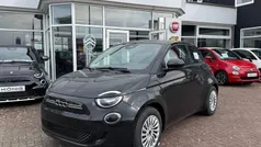 Schwarz Gebraucht 2025 Fiat 500e Red Kleinwagen | 25.689 € (Fairer Preis)