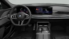 BMW 740