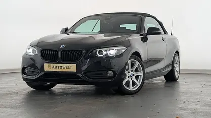 Gebraucht BMW 220 Sport Line 184 PS (135 kW) 2020 Saphirschwarz Cabrio